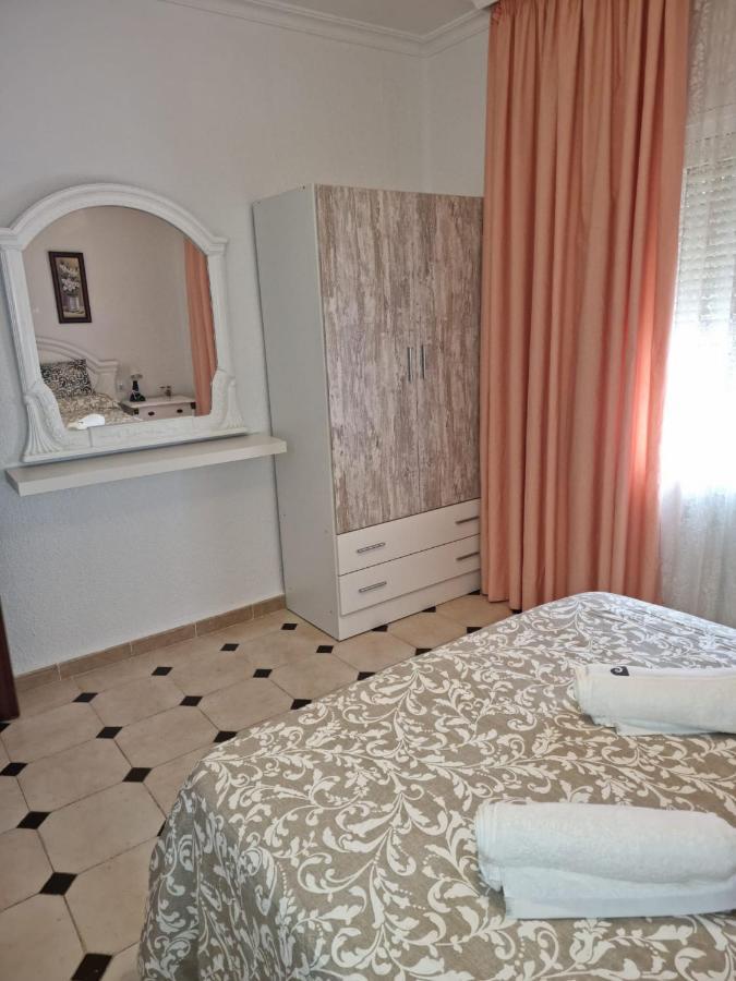 Wish Suite Dolores Leon De Triana Σεβίλλη Εξωτερικό φωτογραφία